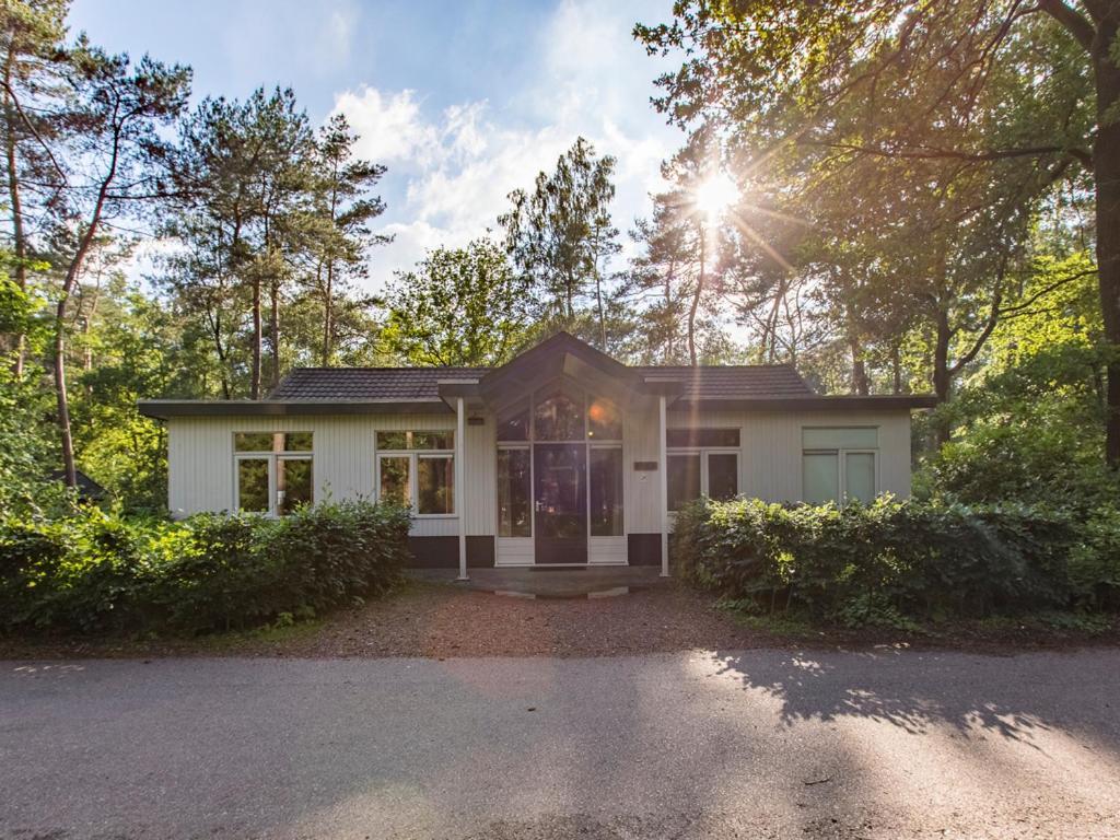 Comfort 6-Person Dog Bungalow In The Holiday Park Landal Heideheuvel Беекберген Стая снимка